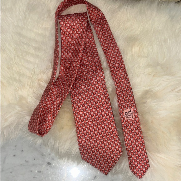 HERMES Men’s Tie Koral Small Fish and Crab Design AUTHENTIC - Picture 1 of 6